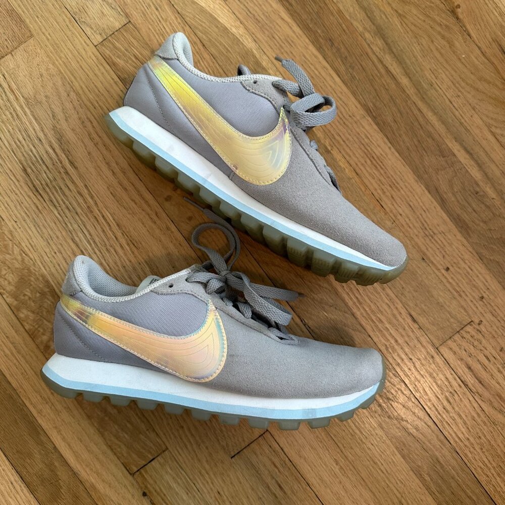 Nike Pre Love OX Trainers - Size 6.5W
